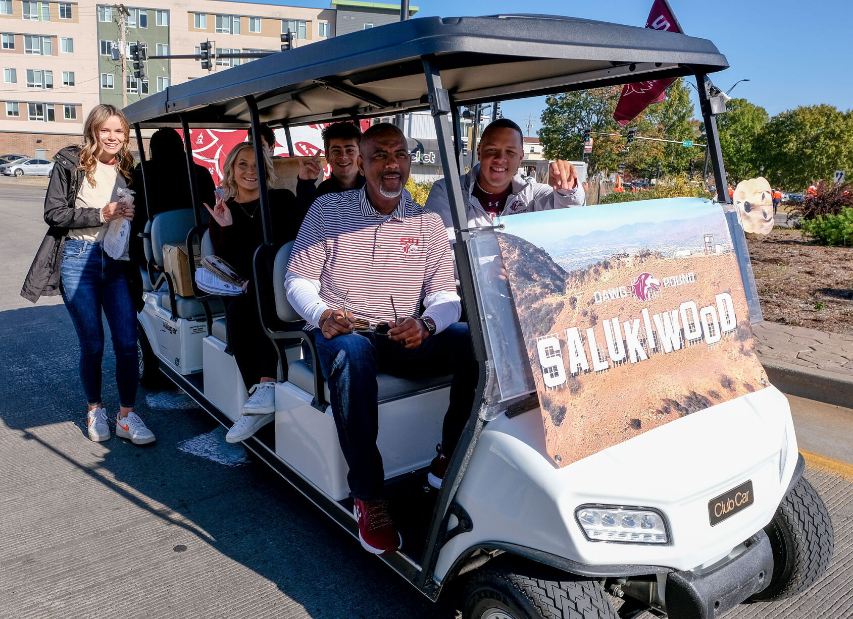 101622-nws-siu-homecoming-10.jpg